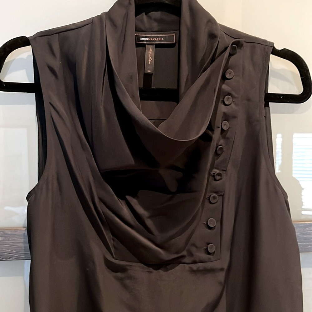 BCBGMAXAZRIA BLACK CAMISOLE NWOT